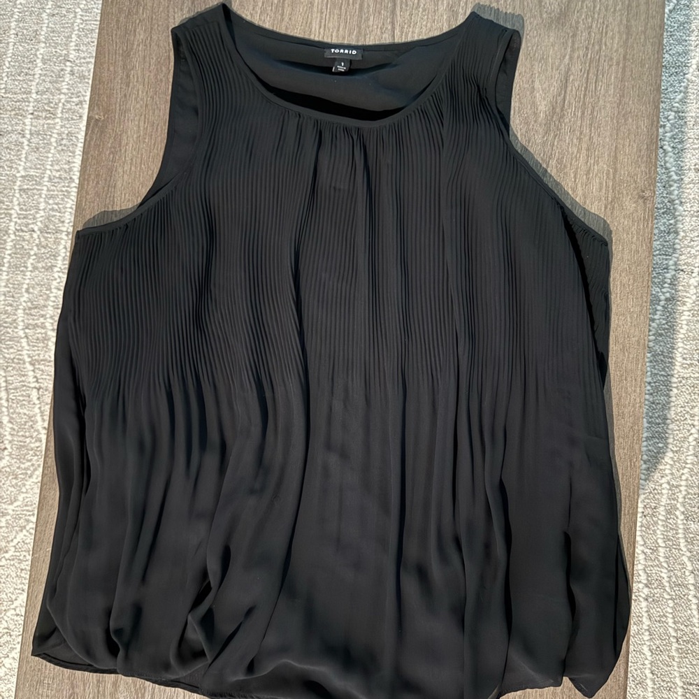 Torrid Black Pleated Sleeveless Blouse